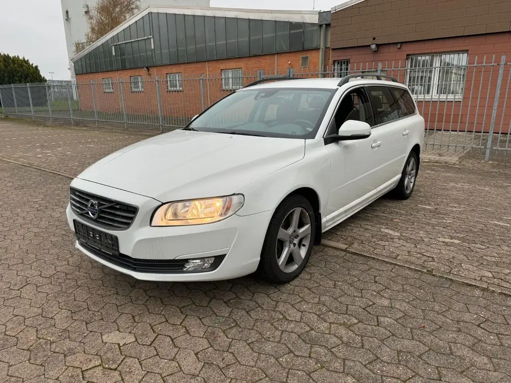 Photo 1 : Volvo V70 2016 Diesel