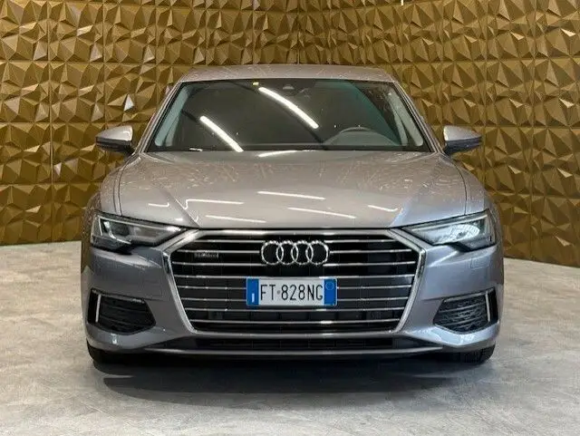 Photo 1 : Audi A6 2019 Hybride