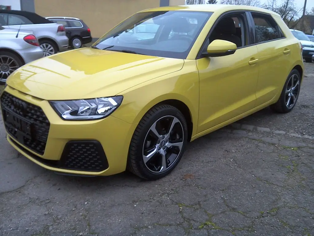 Photo 1 : Audi A1 2019 Essence