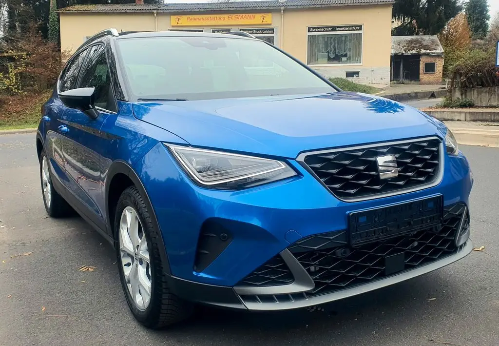 Photo 1 : Seat Arona 2024 Petrol