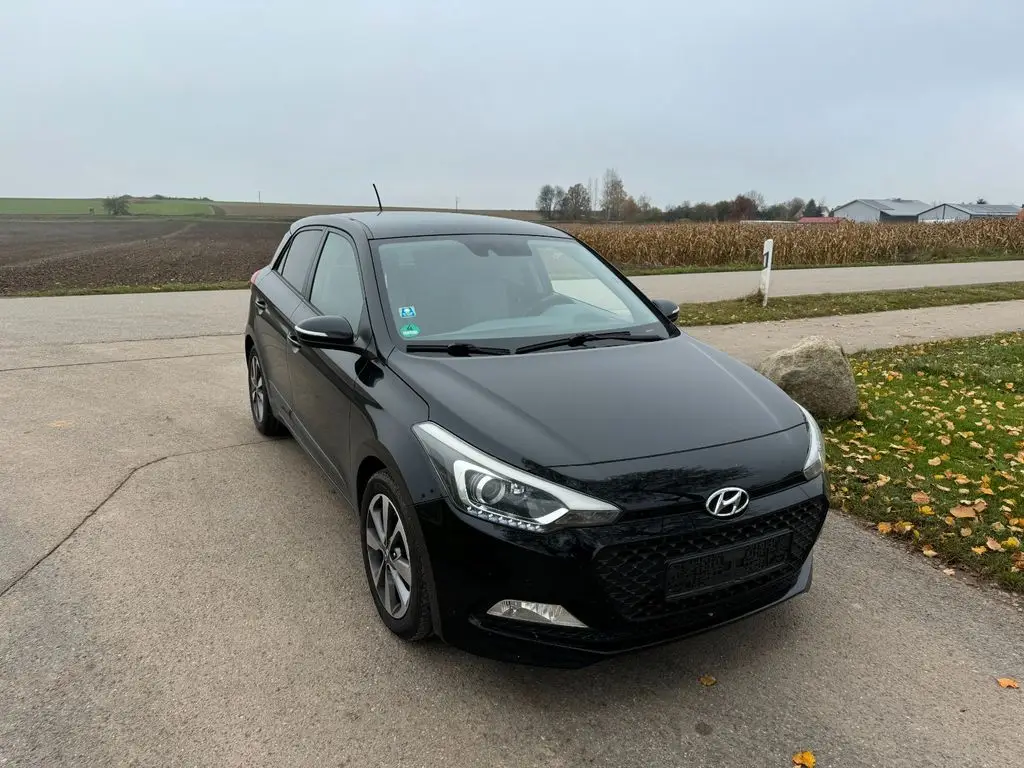 Photo 1 : Hyundai I20 2015 Petrol