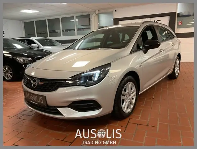 Photo 1 : Opel Astra 2022 Diesel