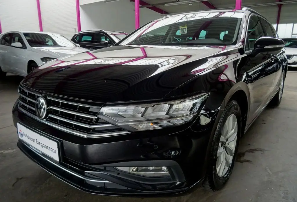 Photo 1 : Volkswagen Passat 2022 Diesel