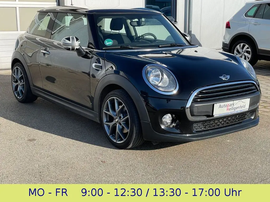 Photo 1 : Mini One 2015 Petrol