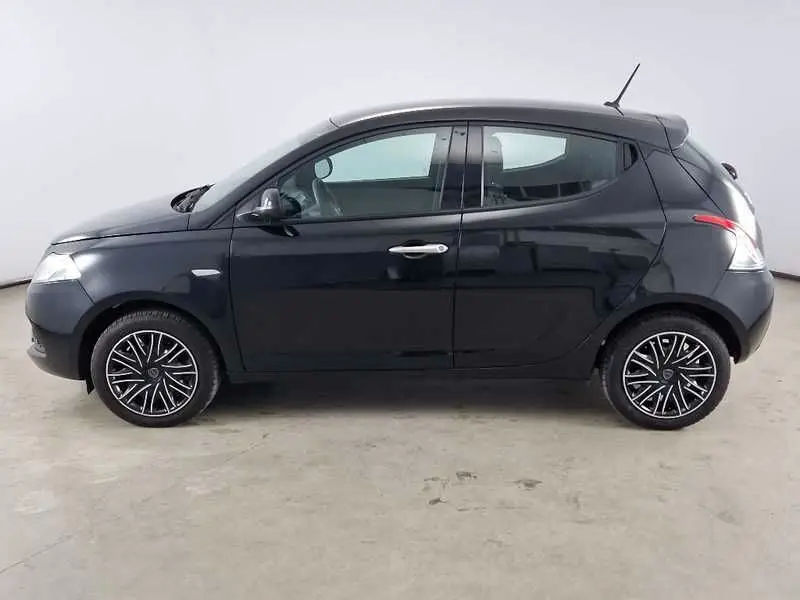 Photo 1 : Lancia Ypsilon 2023 Petrol