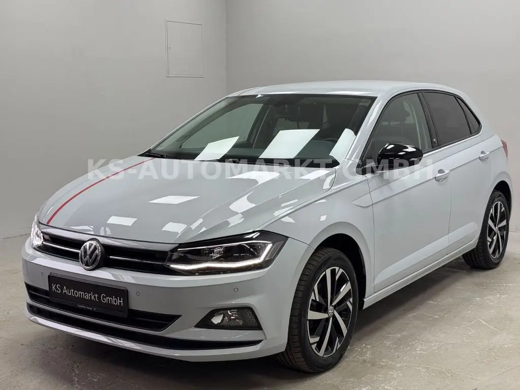 Photo 1 : Volkswagen Polo 2018 Petrol