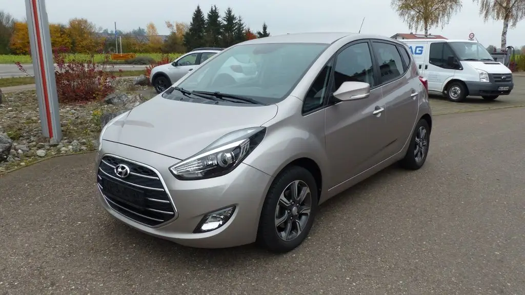 Photo 1 : Hyundai Ix20 2016 Petrol