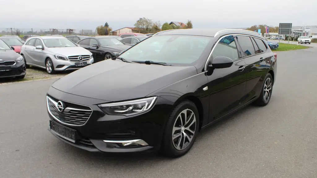 Photo 1 : Opel Insignia 2017 Petrol