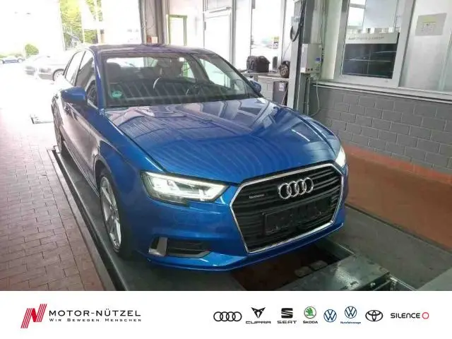 Photo 1 : Audi A3 2020 Petrol