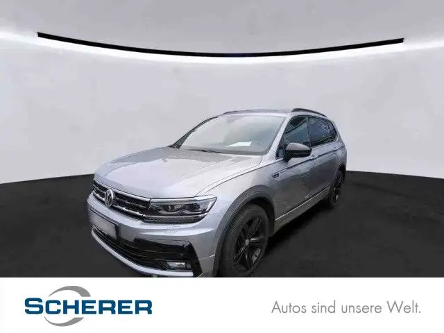 Photo 1 : Volkswagen Tiguan 2021 Essence