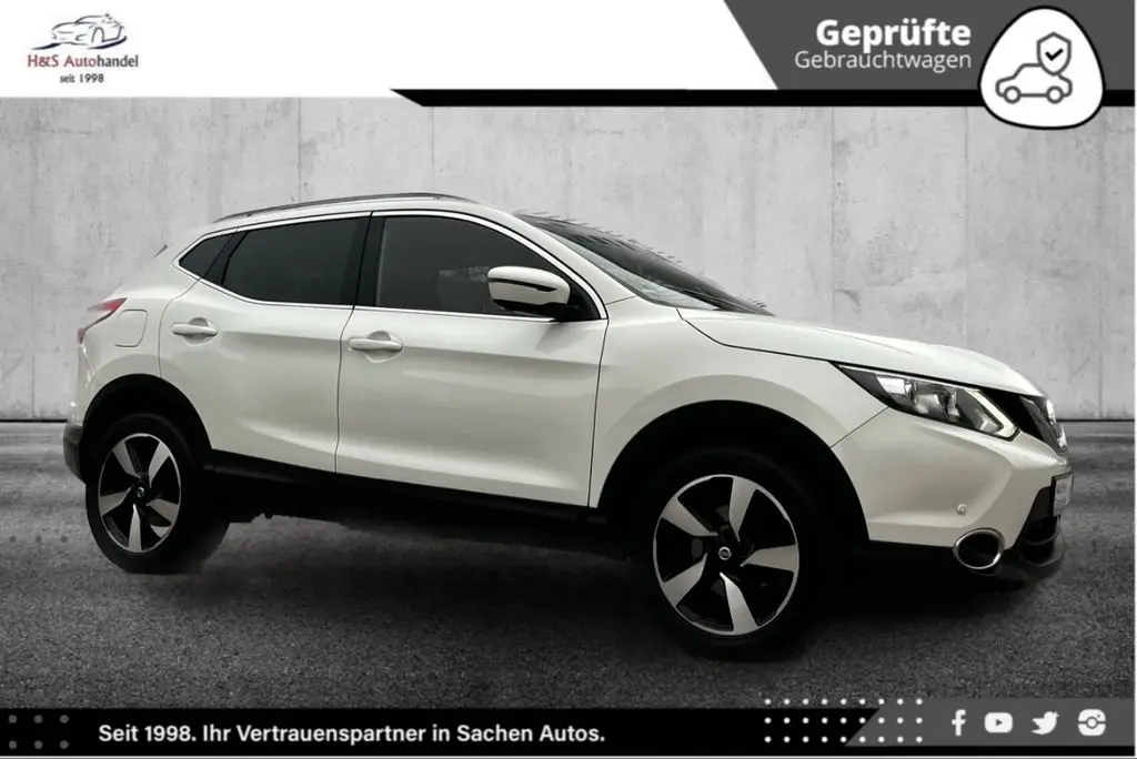 Photo 1 : Nissan Qashqai 2017 Essence