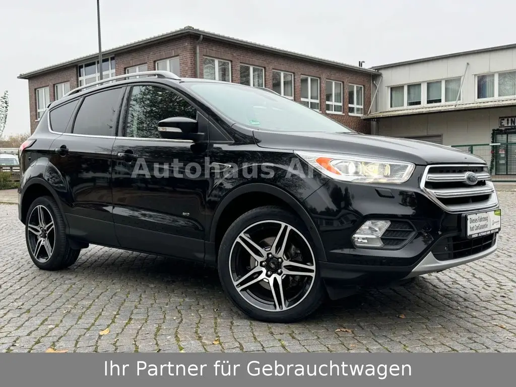 Photo 1 : Ford Kuga 2017 Petrol