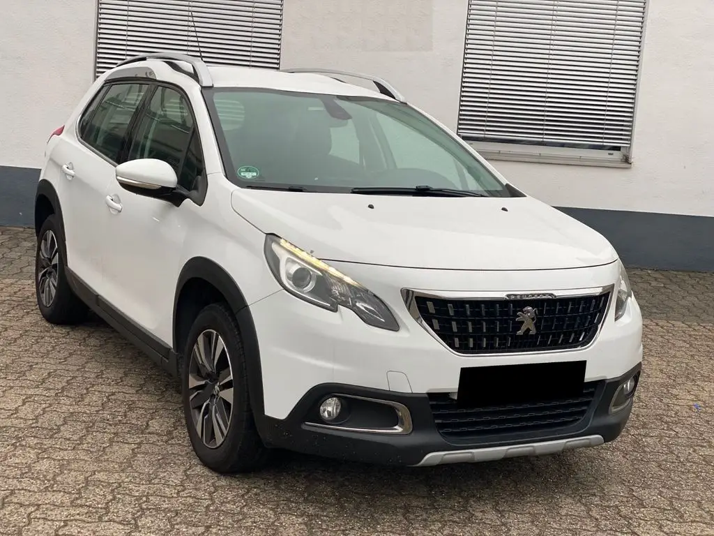 Photo 1 : Peugeot 2008 2017 Essence