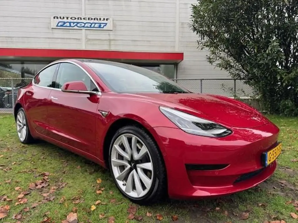 Photo 1 : Tesla Model 3 2019 Non renseigné