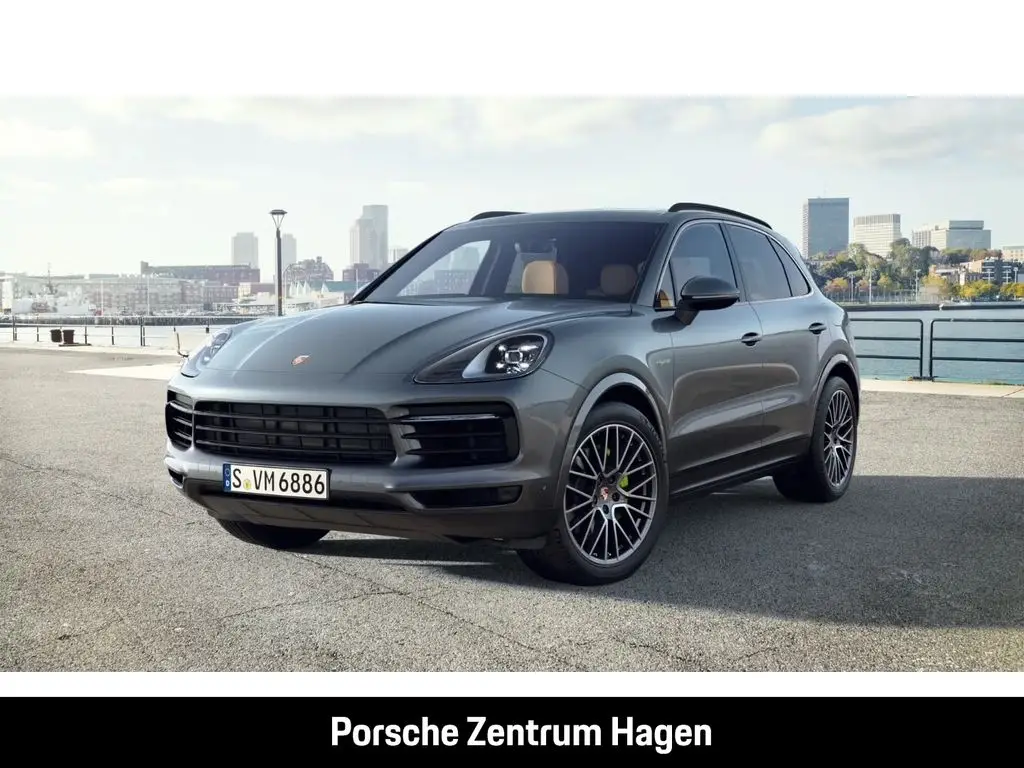 Photo 1 : Porsche Cayenne 2022 Hybrid