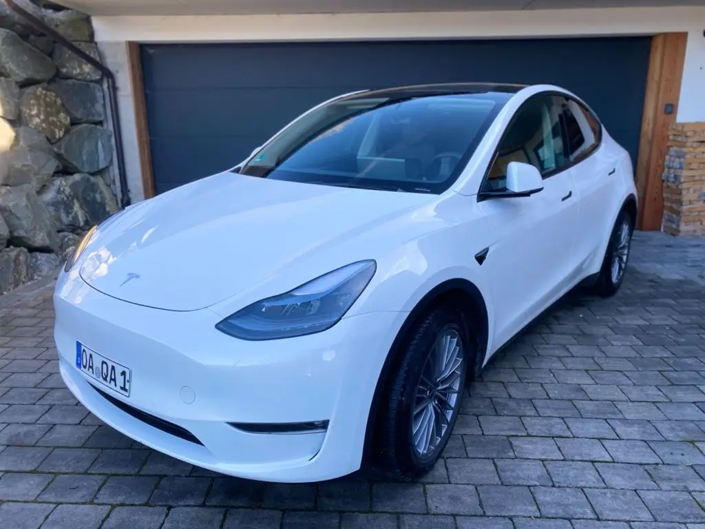 Photo 1 : Tesla Model Y 2022 Not specified