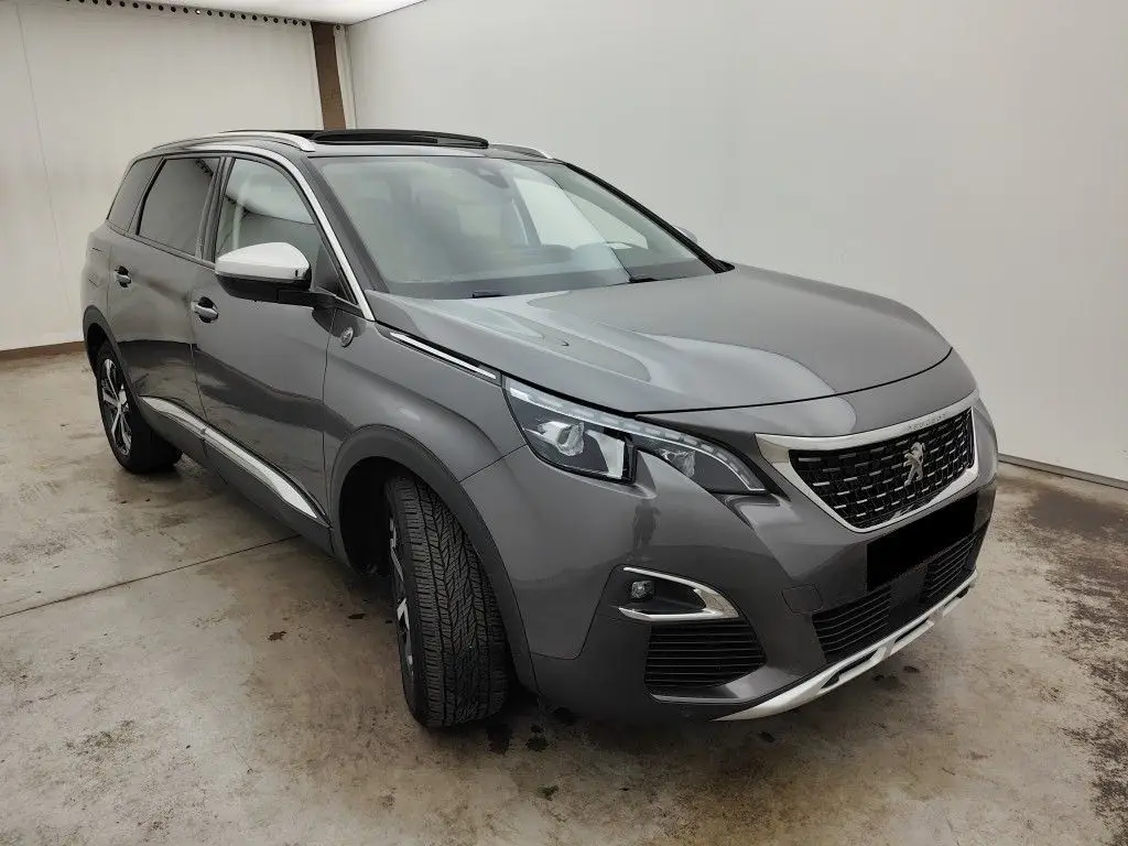 Photo 1 : Peugeot 5008 2019 Diesel