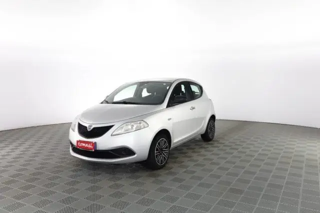 Photo 1 : Lancia Ypsilon 2019 Essence