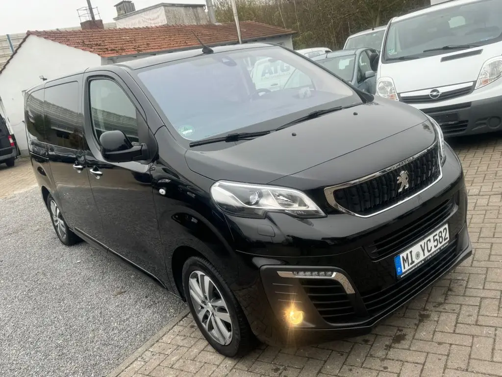 Photo 1 : Peugeot Traveller 2020 Diesel