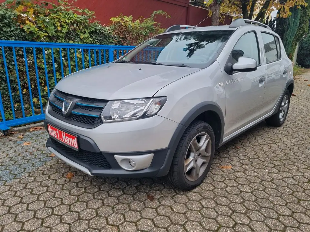 Photo 1 : Dacia Sandero 2017 Essence