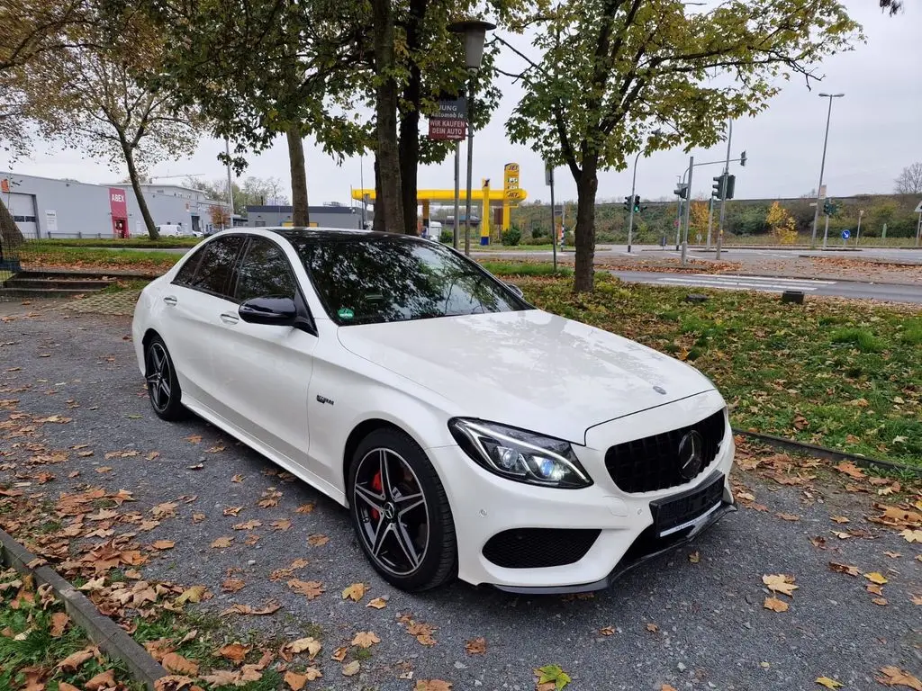 Photo 1 : Mercedes-benz Classe C 2016 Essence