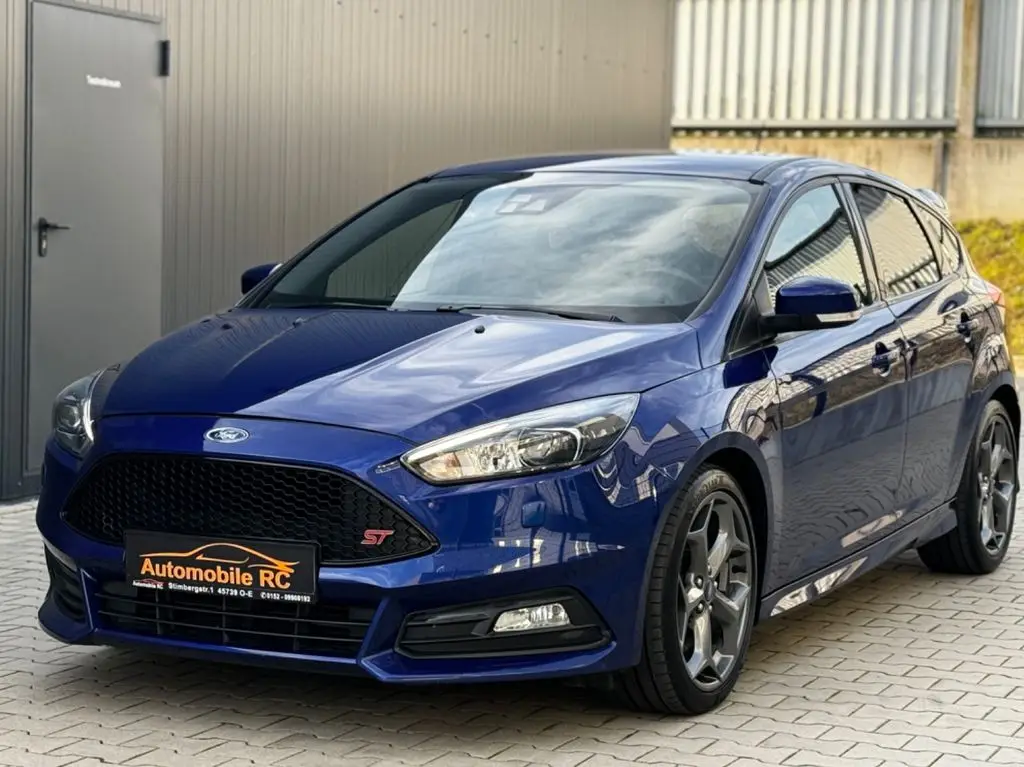 Photo 1 : Ford Focus 2016 Essence