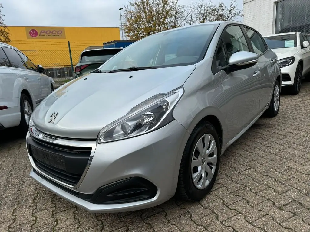 Photo 1 : Peugeot 208 2017 Diesel