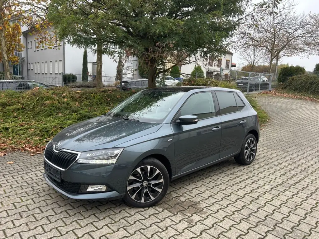 Photo 1 : Skoda Fabia 2020 Essence