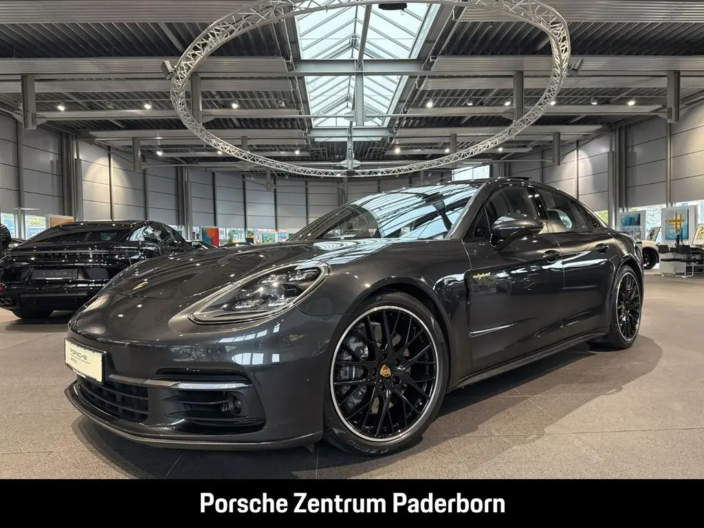 Photo 1 : Porsche Panamera 2017 Hybrid