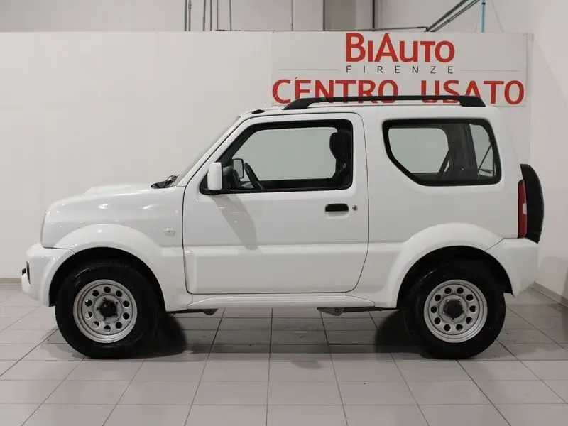 Photo 1 : Suzuki Jimny 2016 Petrol