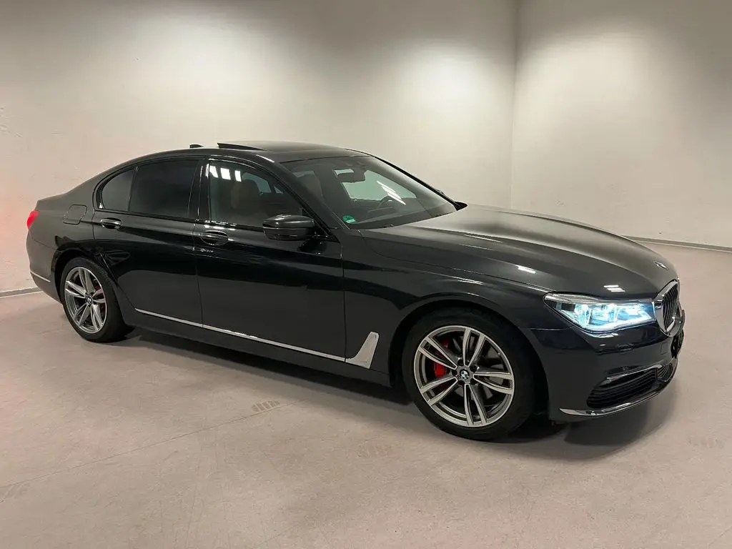 Photo 1 : Bmw Serie 7 2018 Diesel