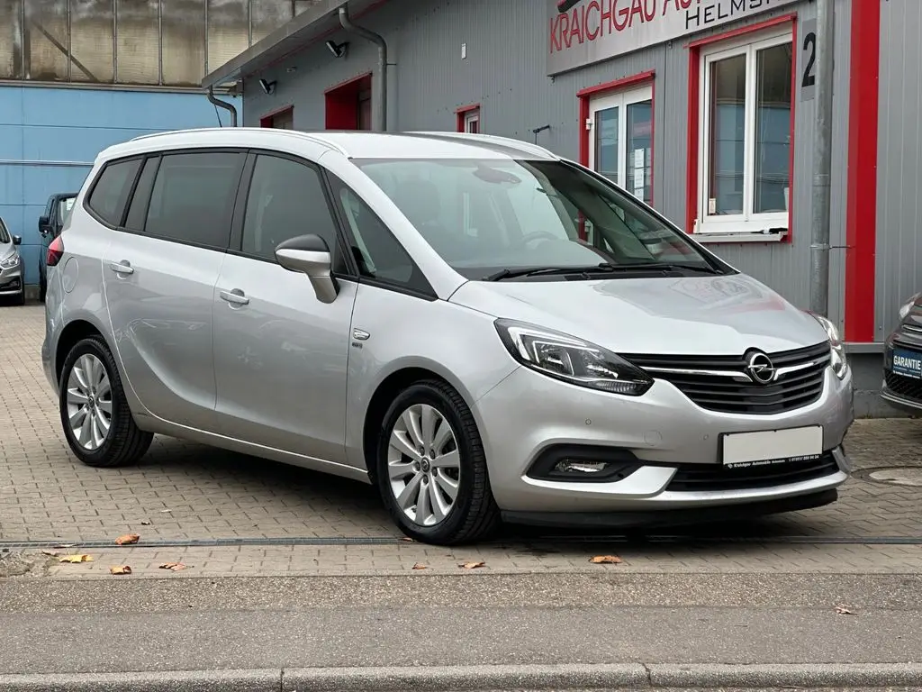 Photo 1 : Opel Zafira 2019 Diesel