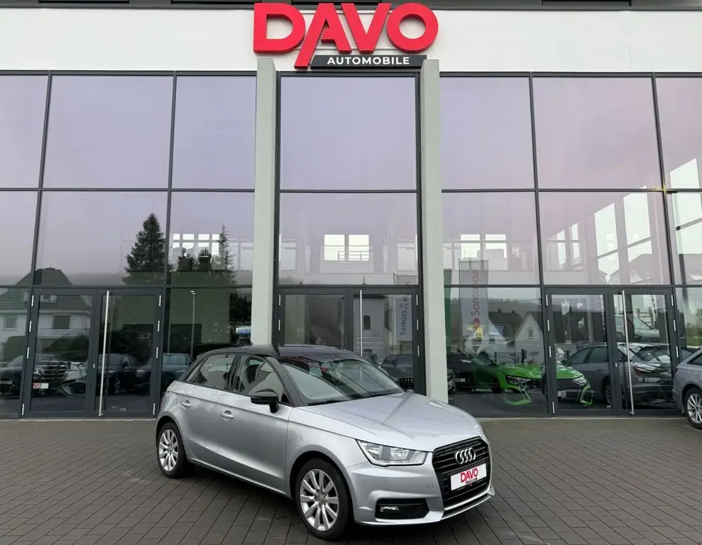 Photo 1 : Audi A1 2017 Petrol