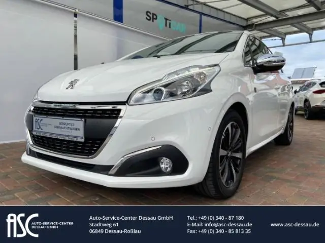 Photo 1 : Peugeot 208 2018 Petrol