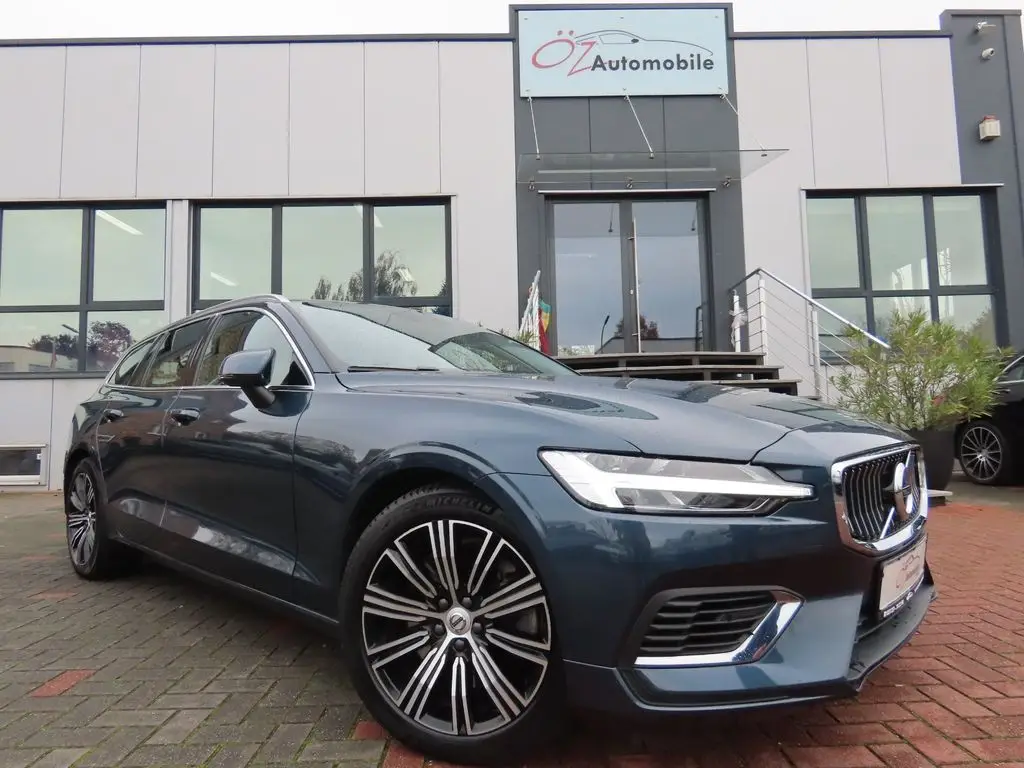 Photo 1 : Volvo V60 2021 Hybride