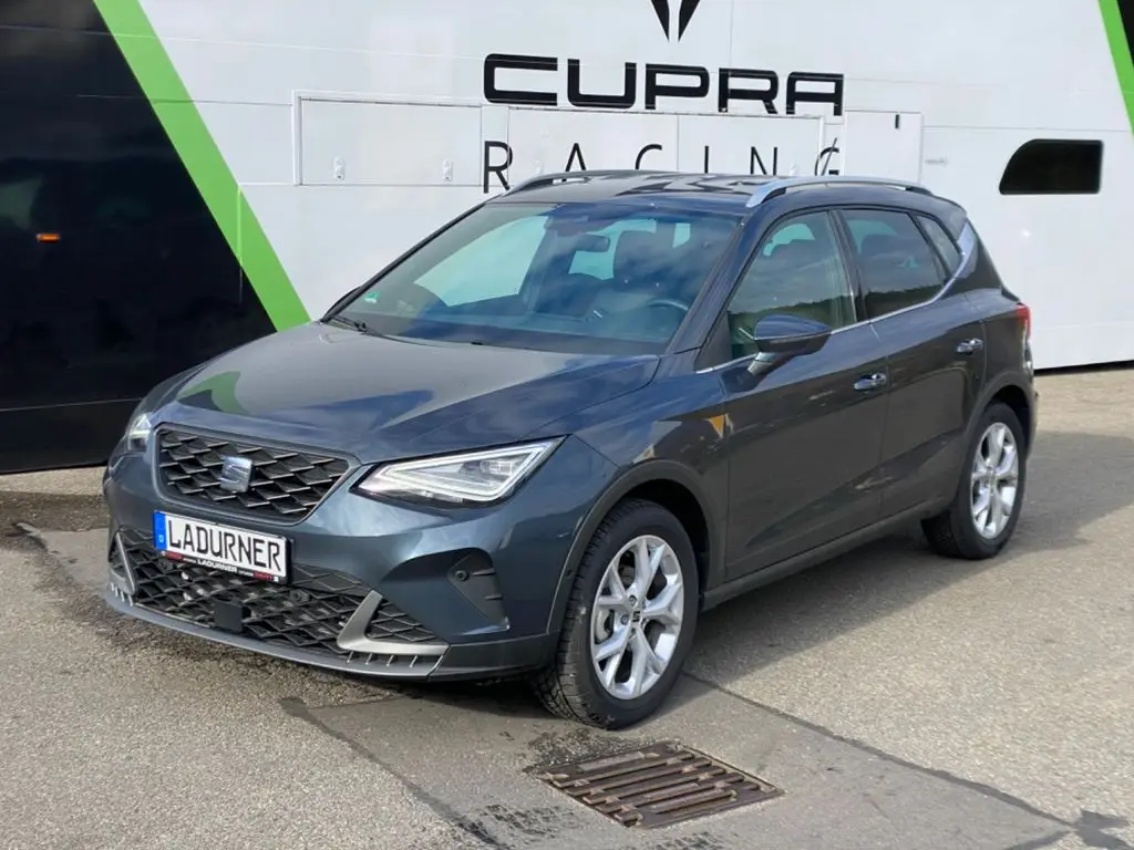 Photo 1 : Seat Arona 2024 Petrol