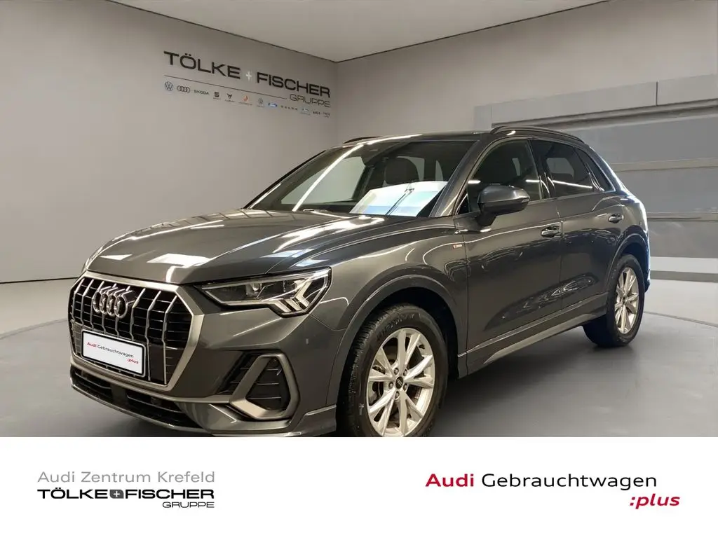 Photo 1 : Audi Q3 2020 Essence