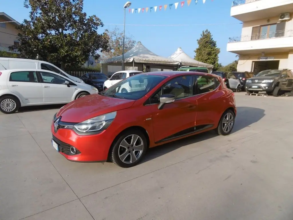 Photo 1 : Renault Clio 2015 Essence