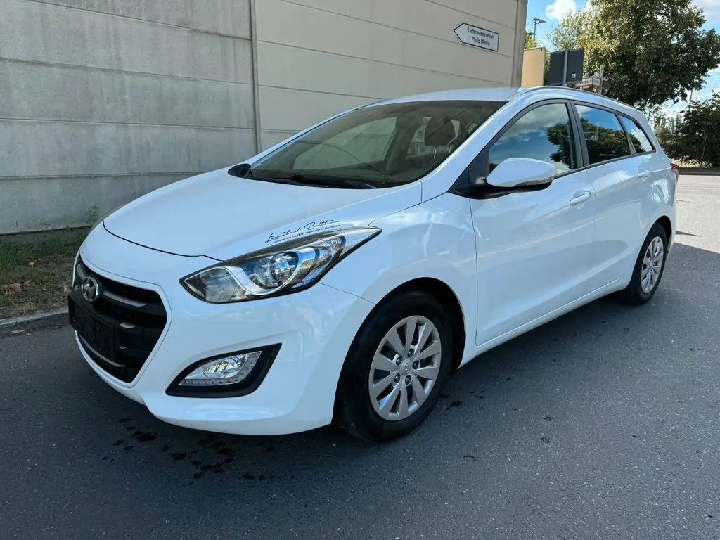 Photo 1 : Hyundai I30 2017 Diesel