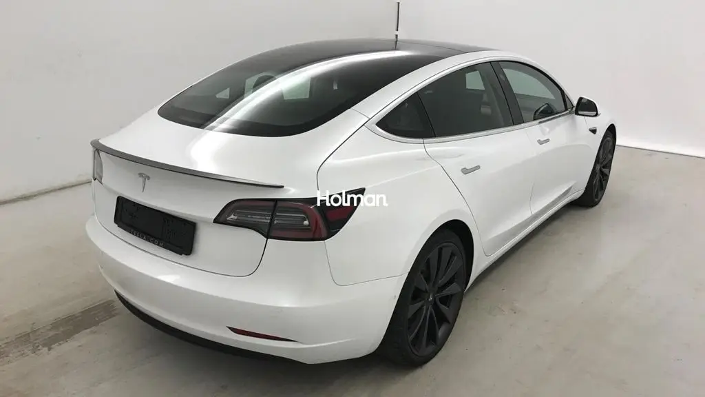 Photo 1 : Tesla Model 3 2020 Non renseigné