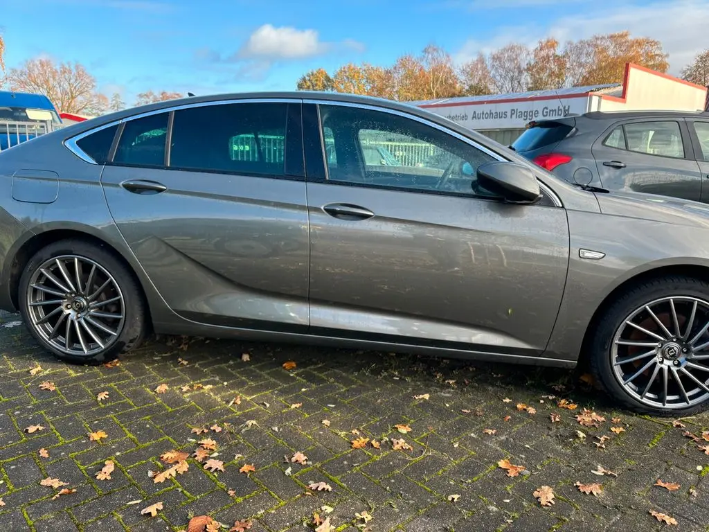 Photo 1 : Opel Insignia 2019 Diesel