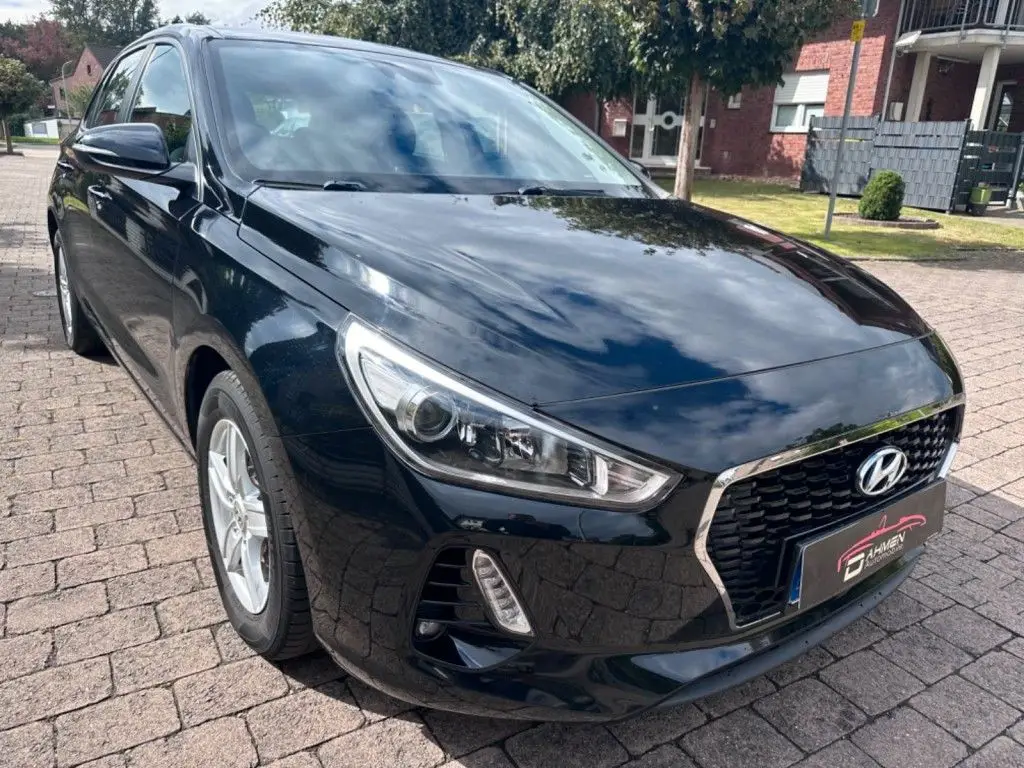 Photo 1 : Hyundai I30 2017 Petrol