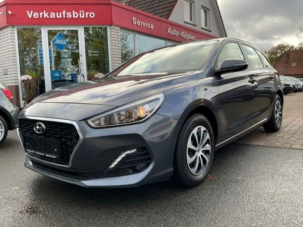 Photo 1 : Hyundai I30 2018 Petrol