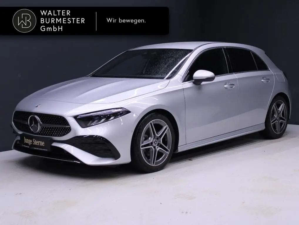 Photo 1 : Mercedes-benz Classe A 2023 Essence