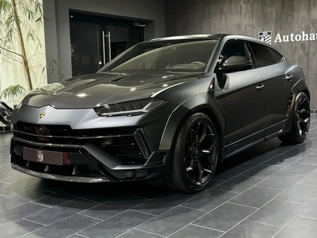 Photo 1 : Lamborghini Urus 2024 Petrol