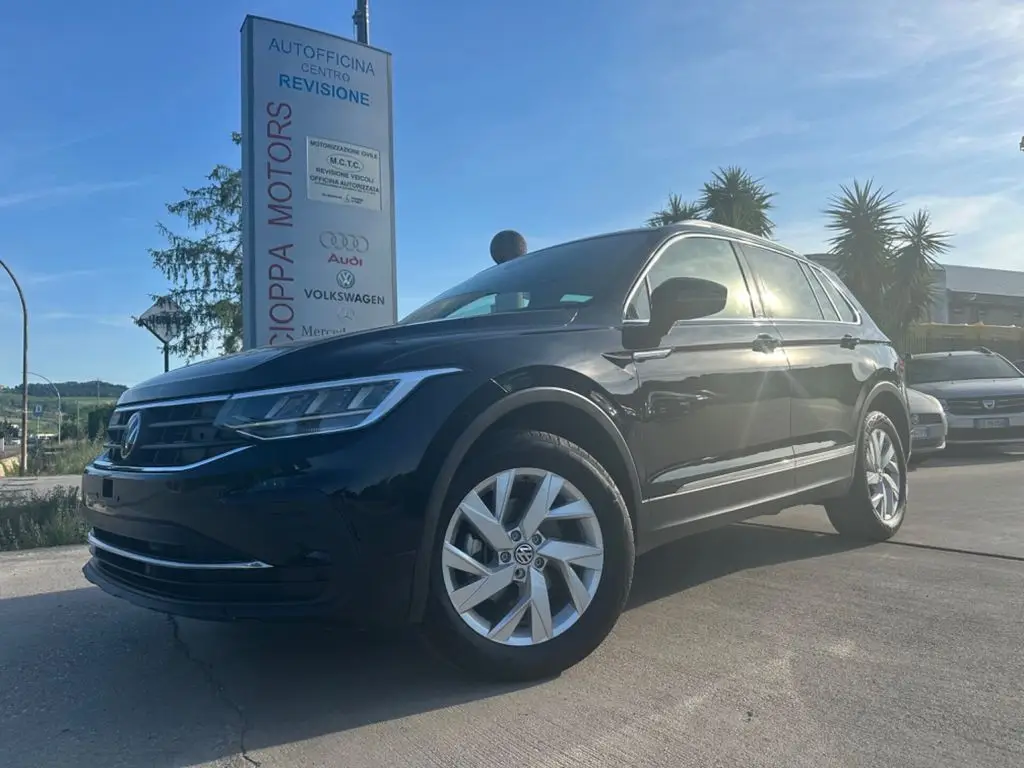 Photo 1 : Volkswagen Tiguan 2023 Diesel