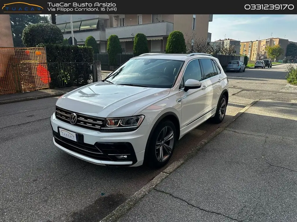 Photo 1 : Volkswagen Tiguan 2020 Essence