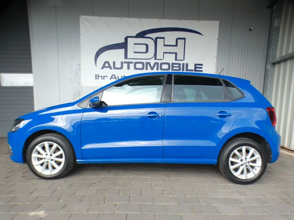 Photo 1 : Volkswagen Polo 2015 Petrol