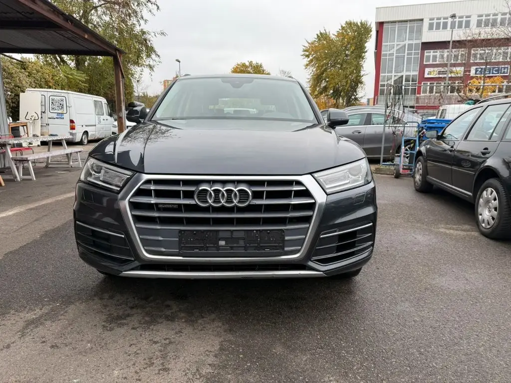 Photo 1 : Audi Q5 2018 Diesel