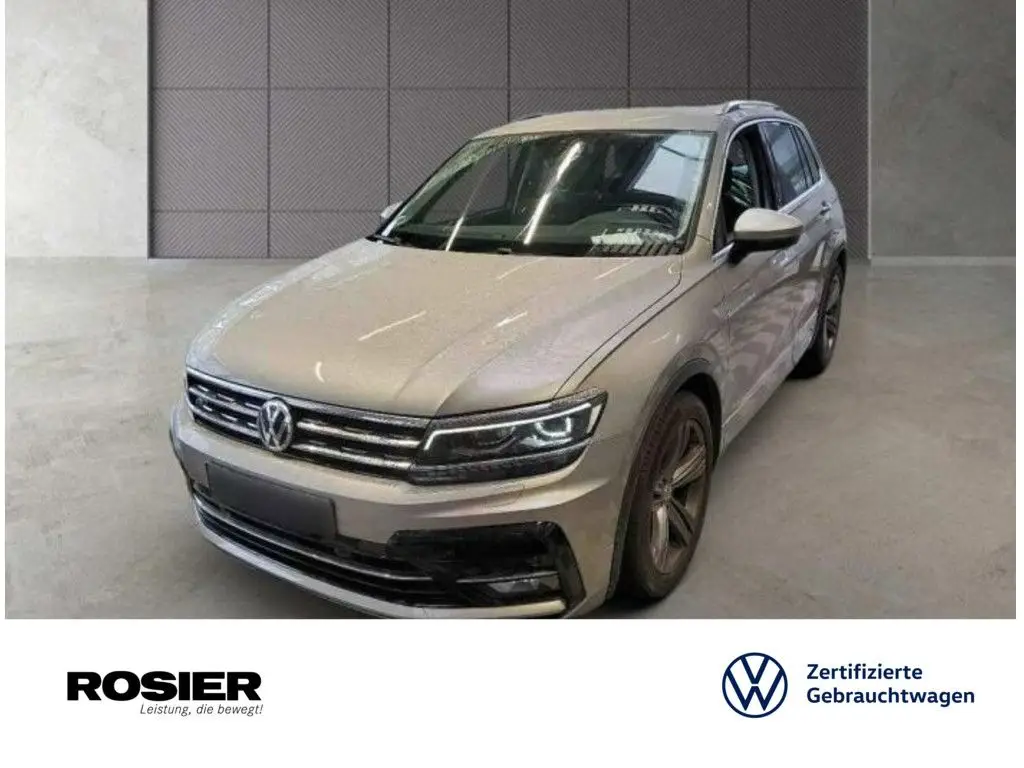 Photo 1 : Volkswagen Tiguan 2018 Essence